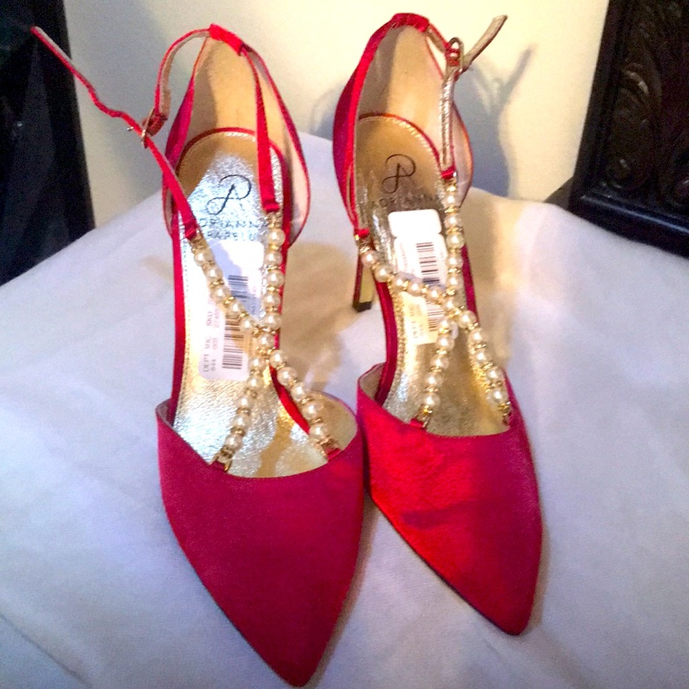 Adrianna Papell Shoes